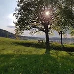 Rosswangen 度假居 *